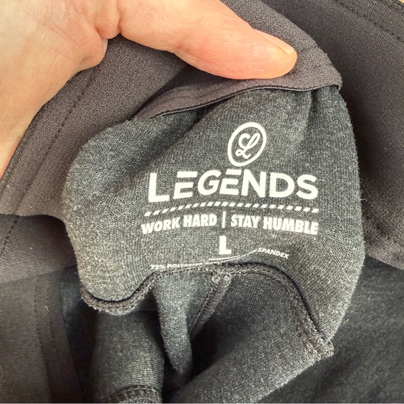 Legends Tech Jogger - Picture 3 of 3